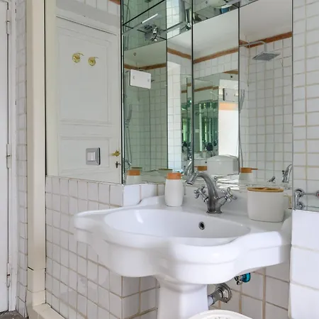 Appartement Historic Center - Navona Luxe Haven - Elevator, Soundproof & Netflix